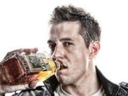 a man drinks alcohol how to quit for free